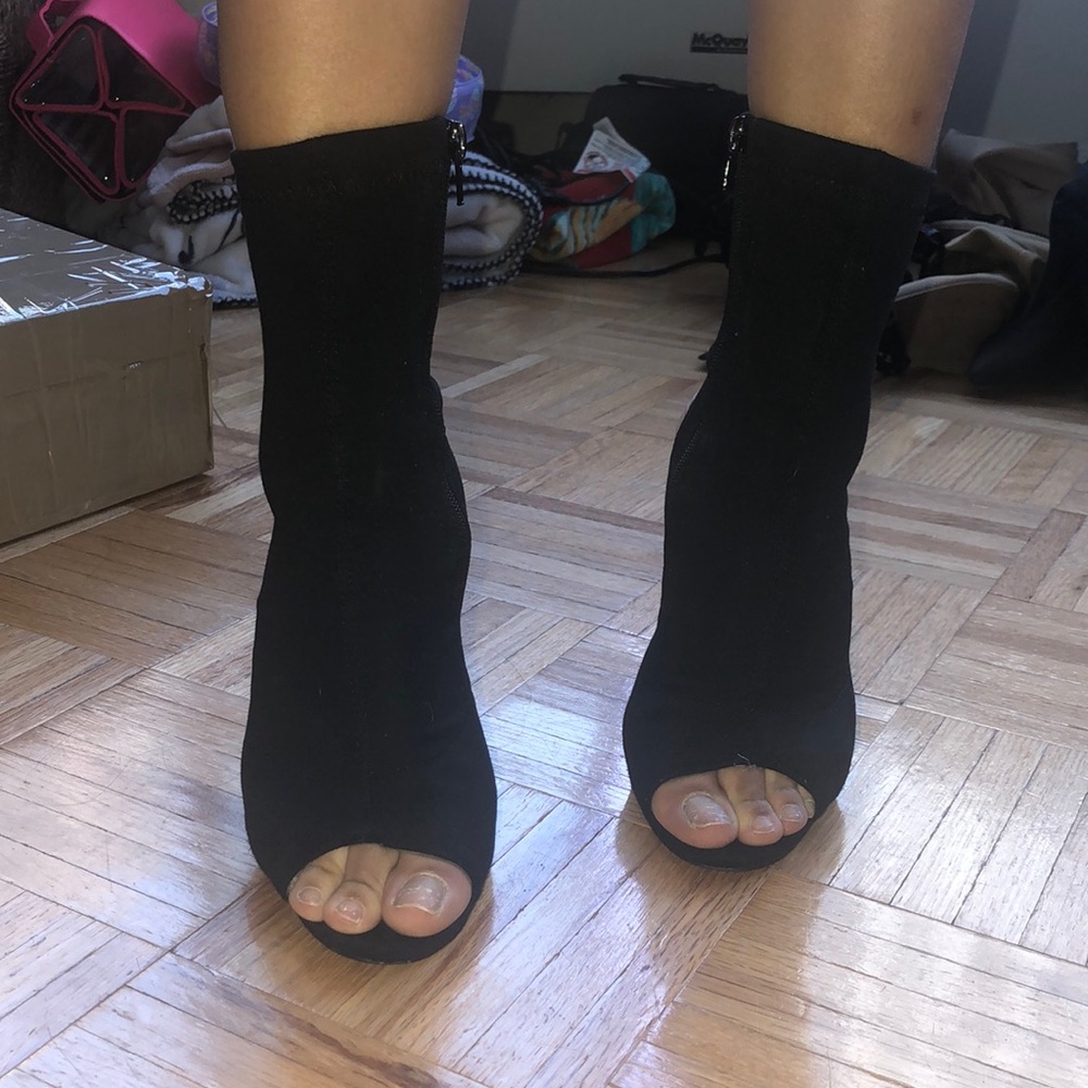 Liliana heels